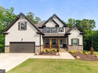 134 Spring Lake Trl, White, GA 30184