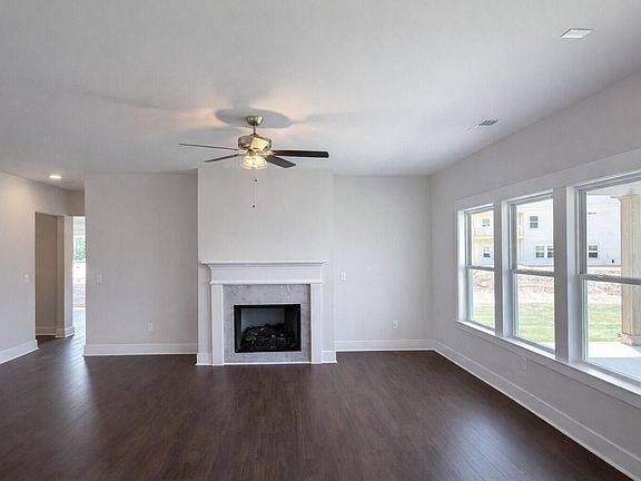 4th image of 5828 Guardian Way #10