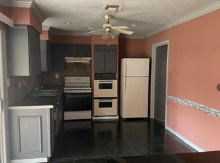 10751 Corona Ln, Houston, TX 77072