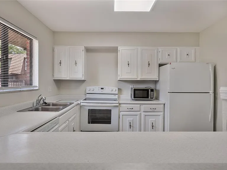 1836 N Crystal Lake Dr N #68 — Photo 9