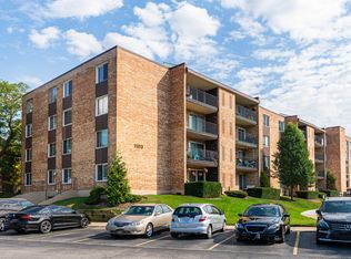 1103 S Hunt Club Dr APT 119, Mount Prospect, IL 60056