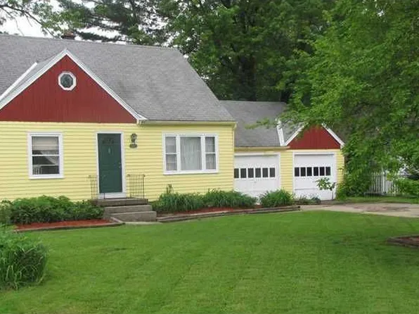 3370 Warner Dr, Grand Island, NY 14072