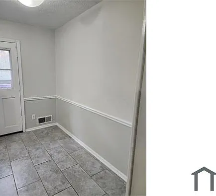 4861 Valley Dale Dr SW #B — Photo 3