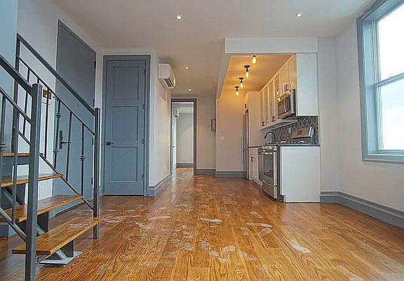 3rd image of 264 Sullivan Pl APT 7A