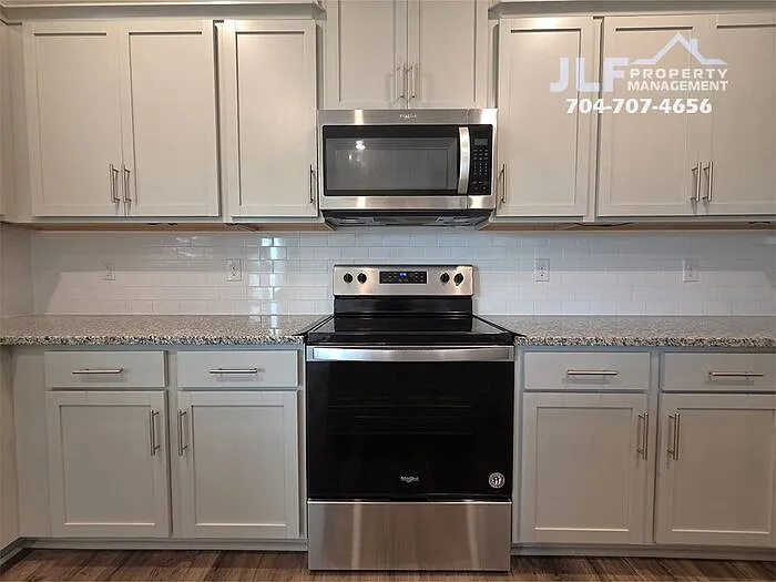 3290 Shining Rock St SW — Photo 5