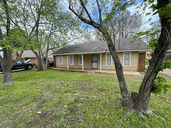 2nd image of 4246 Park Forest Dr