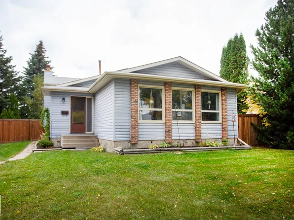 8 Ash Cres, Saint Albert, AB T8N 3J3