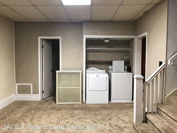4th image of 119 E Burd St #1