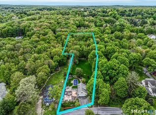 153 Boggs Hill Rd, Newtown, CT 06470