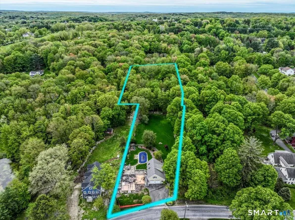 153 Boggs Hill Road, Newtown, CT 06470