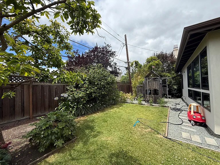 3156 Ramona St — Photo 41