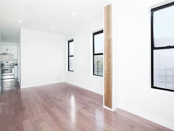 4th image of 301 W 154th St APT 11