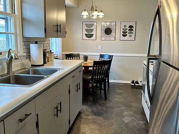 3rd image of 2339 Indian Way