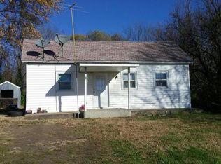3799 Hwy D, Bolivar, MO 65613