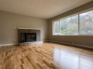 1385 Willagillespie Rd, Eugene, OR 97401