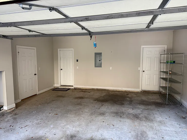 2116 Cobblestone Cir — Photo 5