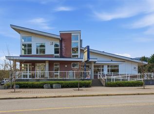 1629 Townsite Rd Unit 201, Nanaimo, BC V9S 1N3