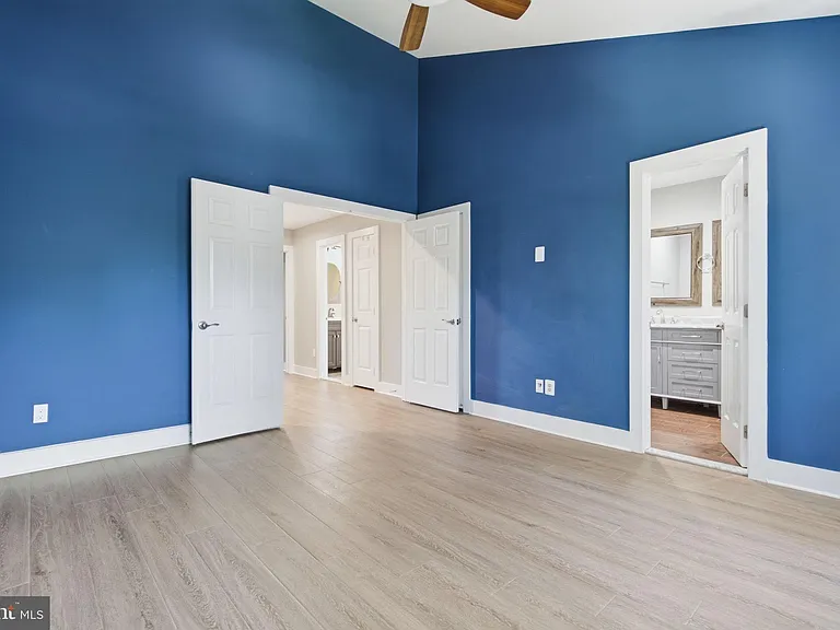 12087 Edgemere Cir — Photo 20