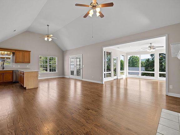 2nd image of 9554 Homewood Cir