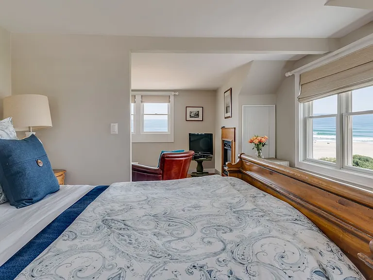 681 Old Montauk Hwy — Photo 18