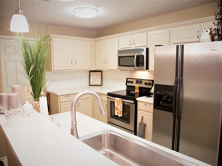 31 N Walden Elms Cir — Photo 5