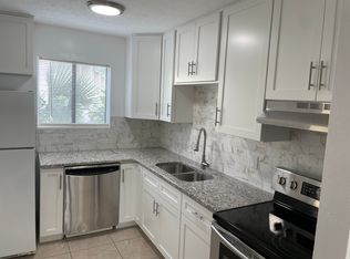 22701 Watersedge Blvd APT 19, Land O Lakes, FL 34639