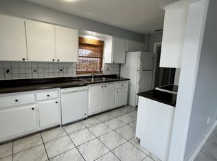 1306 SE 40th Ter APT B, Cape Coral, FL 33904