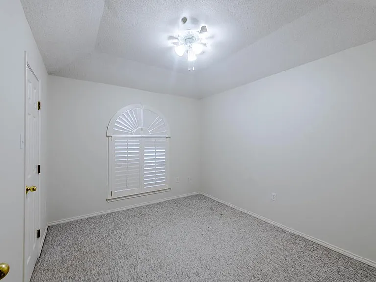 4801 Whitman Dr — Photo 18