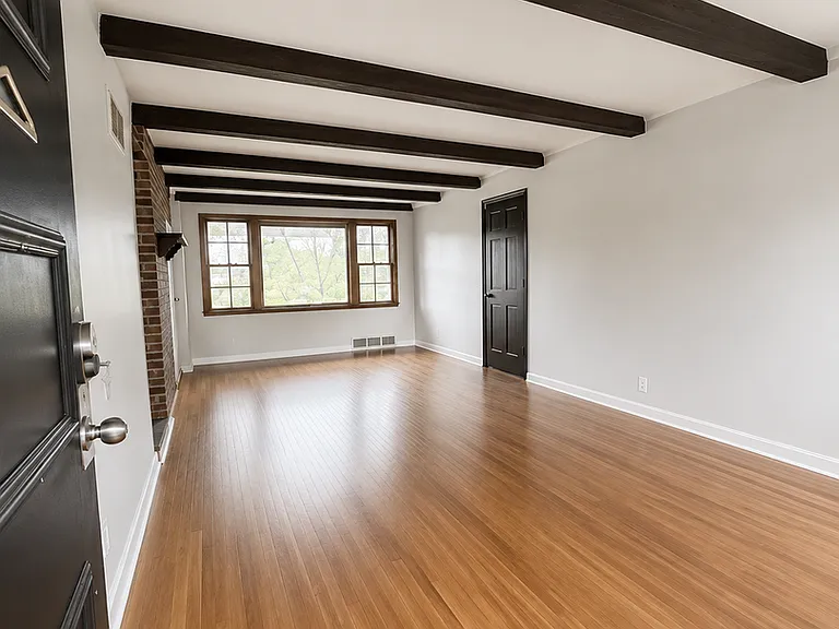 10331 Ewell Dr — Photo 3