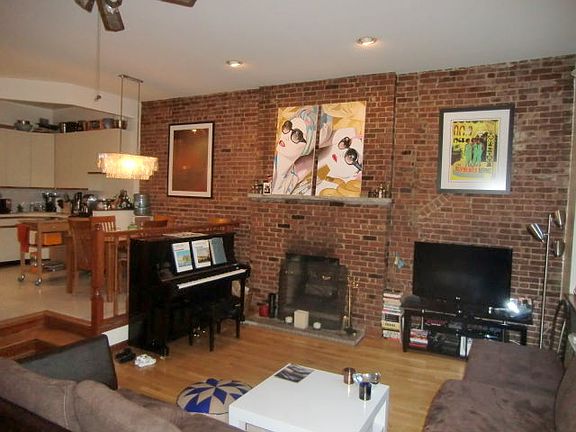 2nd image of 61 W 70th St APT 4