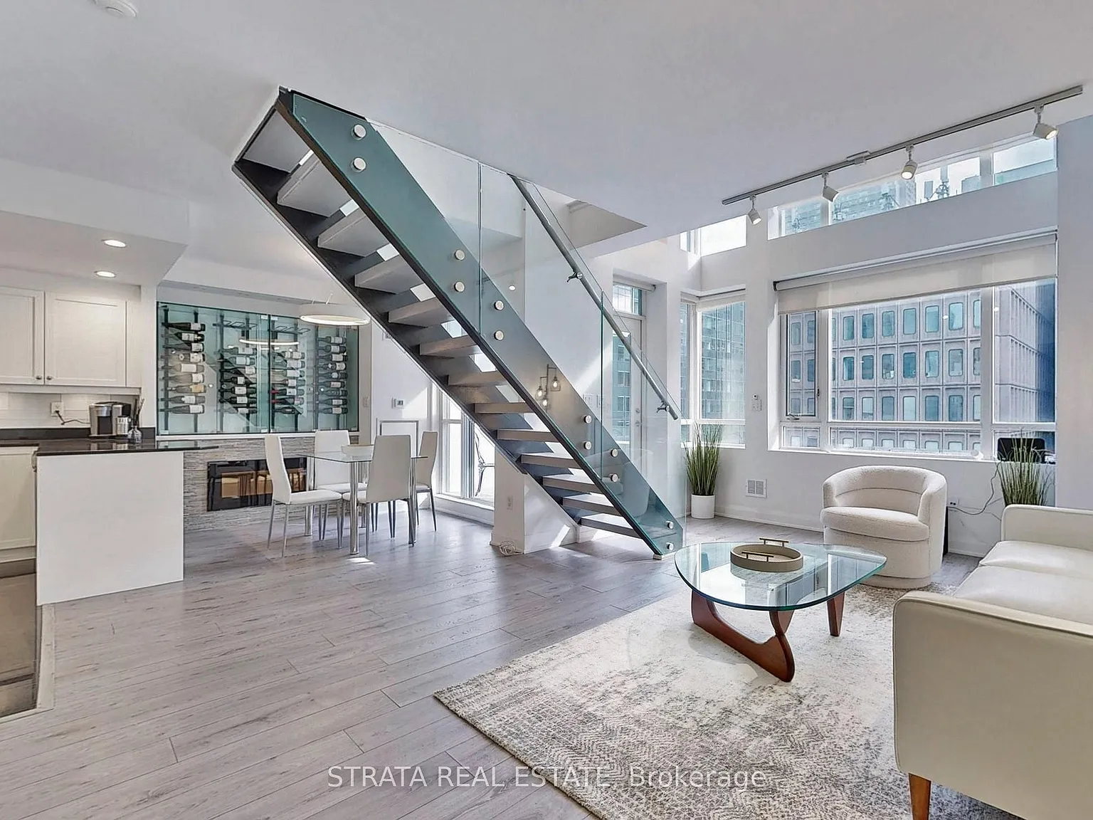 2 bed, $5,500 — Photo 1