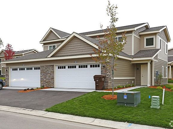 3rd image of 421 Yellow Brick Cir #413