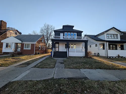 369 Newport St #2 Photo 1