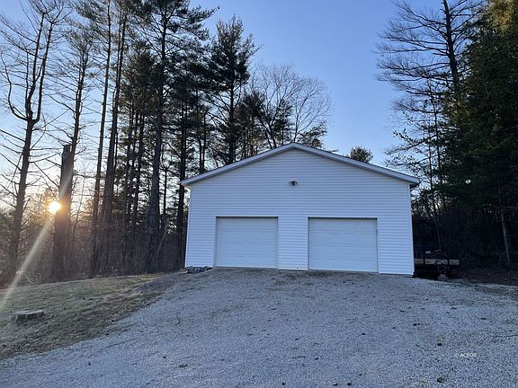 2nd image of 43772 Carbon Hill Buchtel Rd