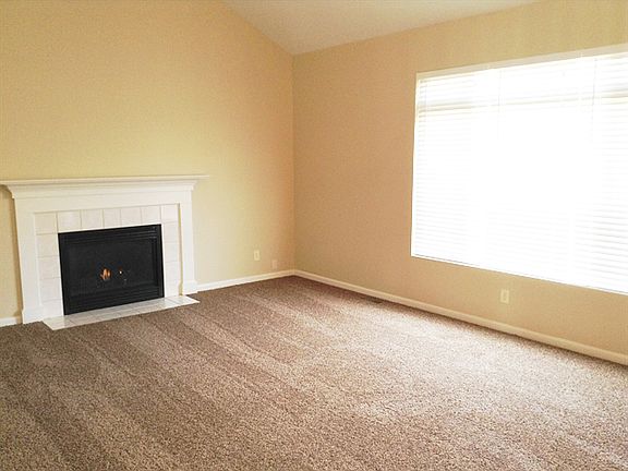 3rd image of 8336 Woodcreek Dr
