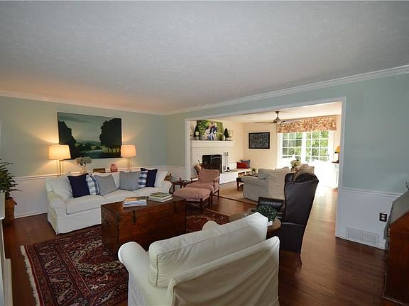 4th image of 56 Parmelee Dr