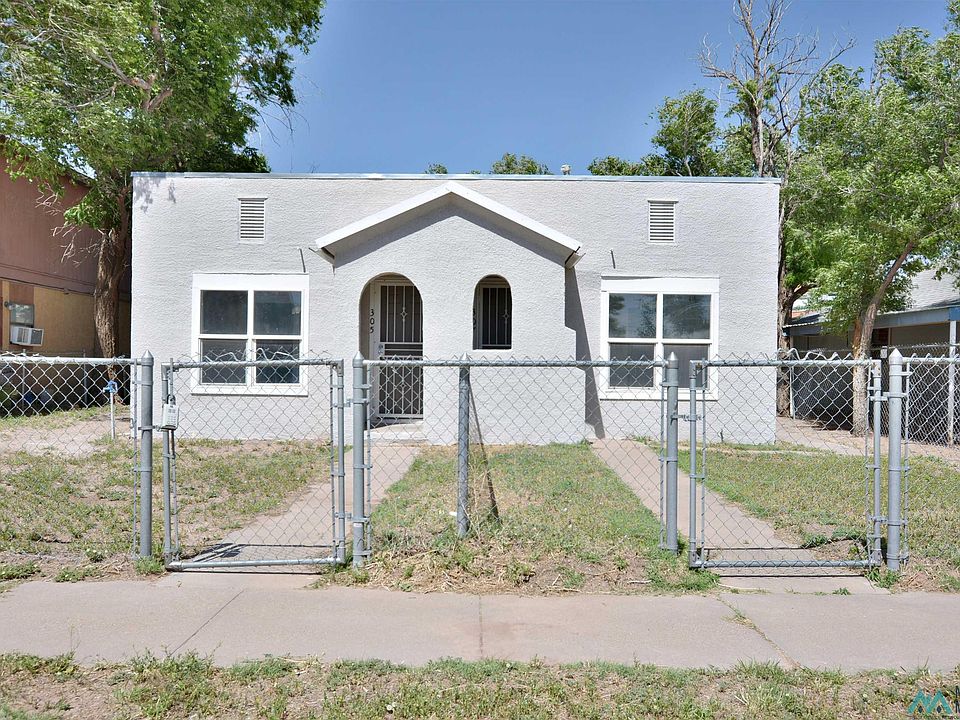 1st image of 305 S Avenue D