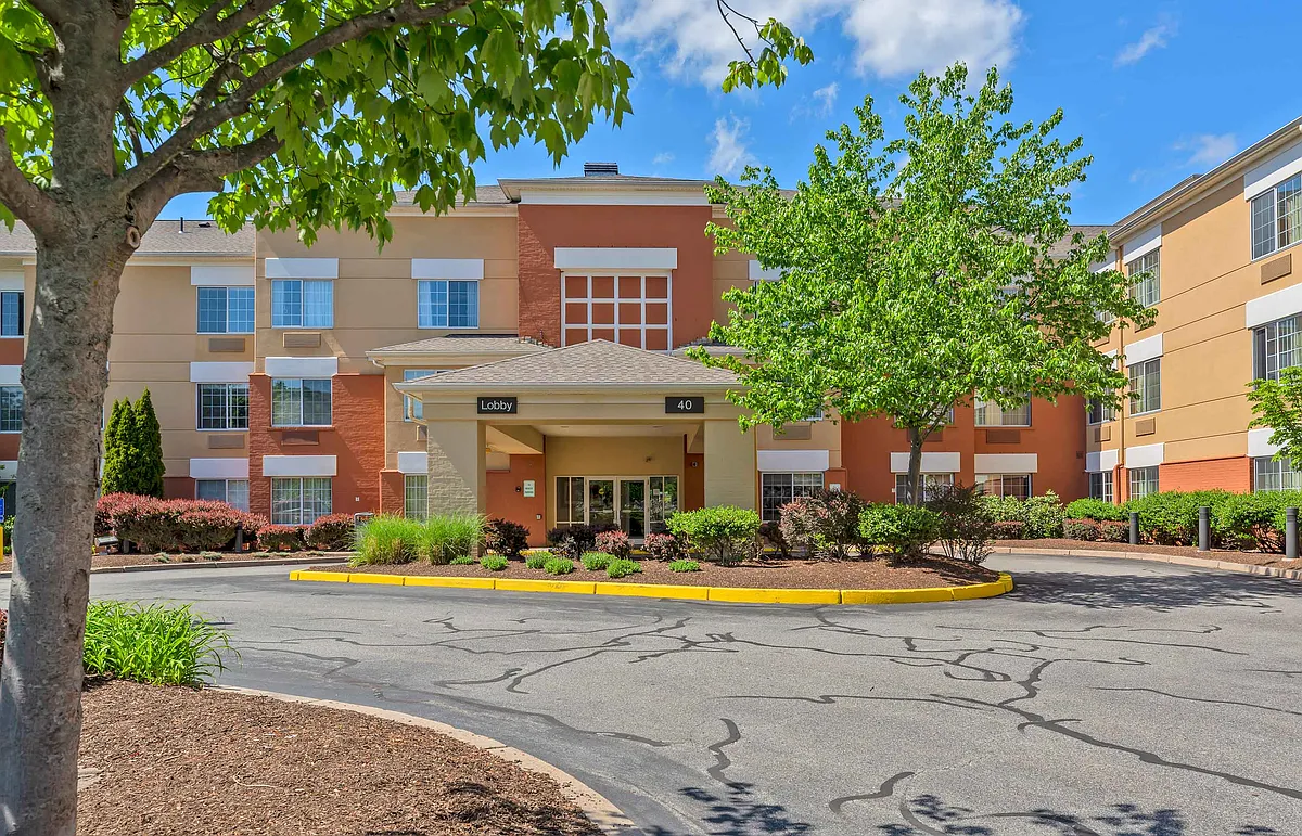 Exterior - Boston - Burlington