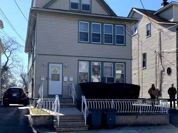 54 Montgomery St, Bloomfield, NJ 07003