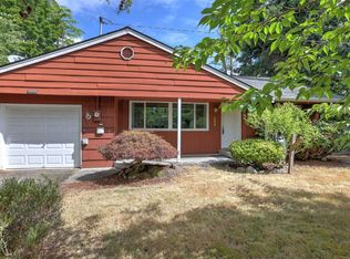 352 NE 192nd St, Shoreline, WA 98155