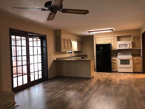 5th image of 3328 Scarlet Dr
