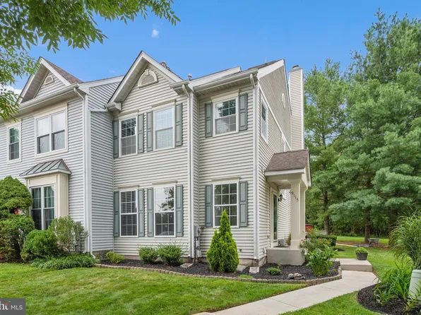9115 Ridgefield Ln, Frederick, MD 21701