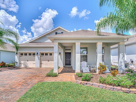 3rd image of 216 Venetian Palms Blvd