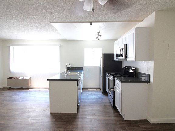 4th image of 4124 Eagle Rock Blvd #118