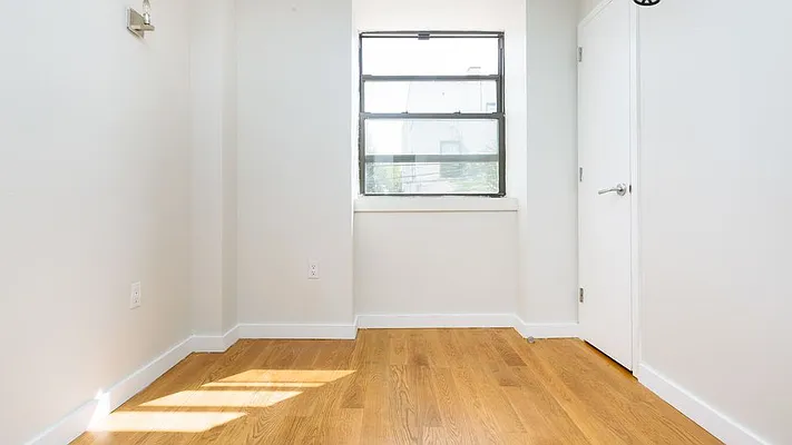 Rented by Nooklyn NYC LLC | media 41