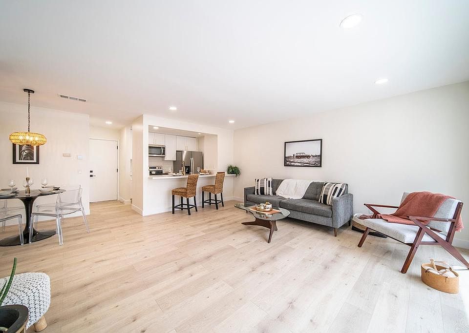 1st image of 2037 S Magnolia Ave