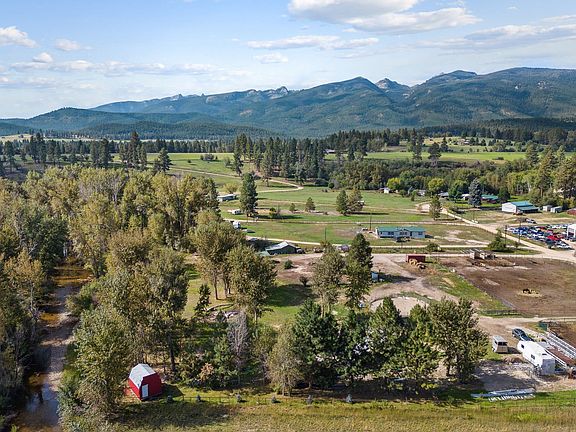 3rd image of 3610 Glamping Ln