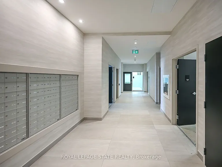 2750 King St E #512 — Photo 44