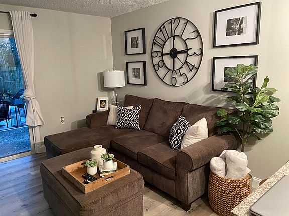2nd image of 6259 Oak Cluster Cir