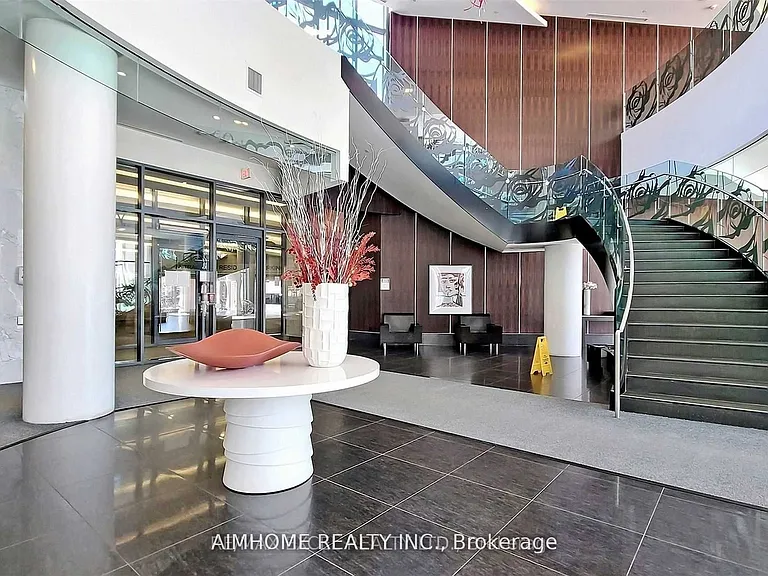 5162 Yonge St #515 — Photo 2